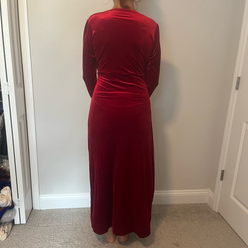 Red Velvet Wedding Dress - Picture 4 of 11